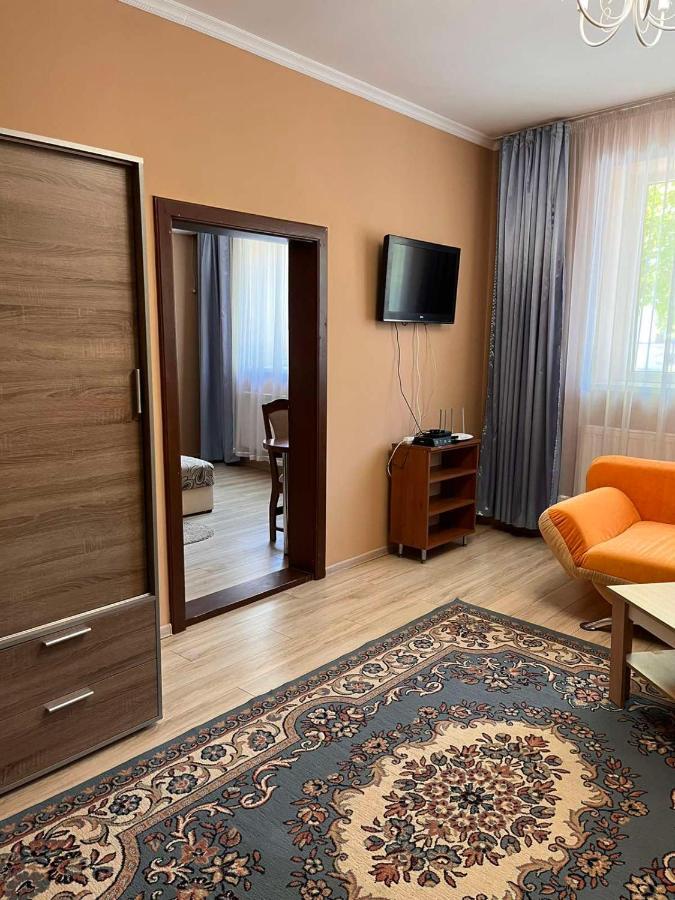 Вилла Holiday House Береговое Экстерьер фото